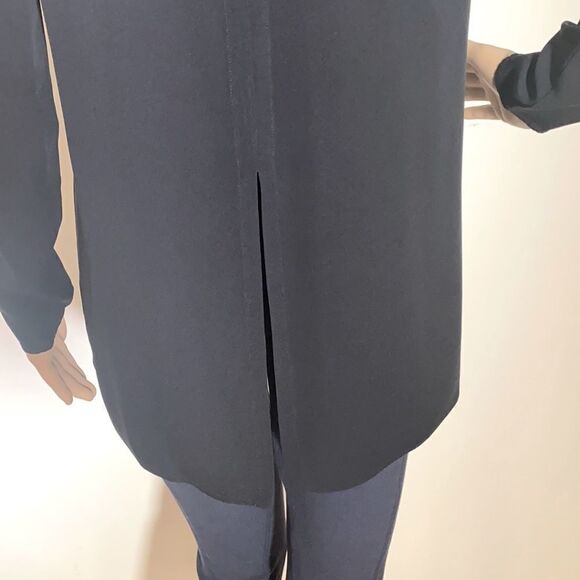 THEORY 100% Silk Back Slit Blouse. Black. Size XS/P - Picture 6 of 8